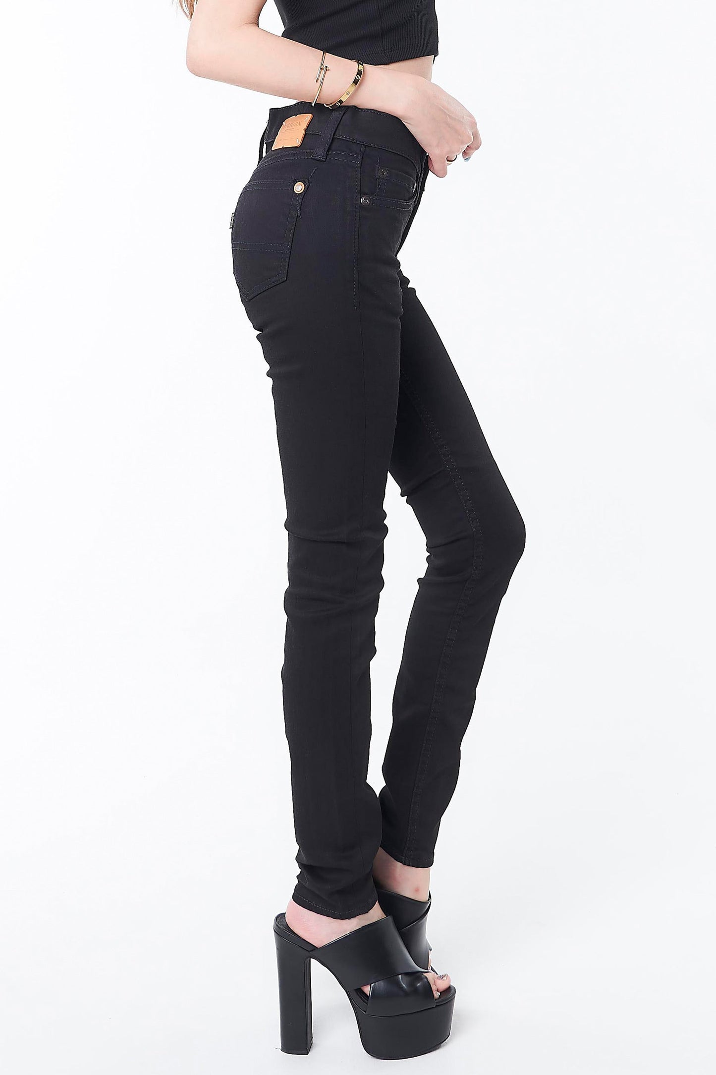 Complete Free Skinny Black 2